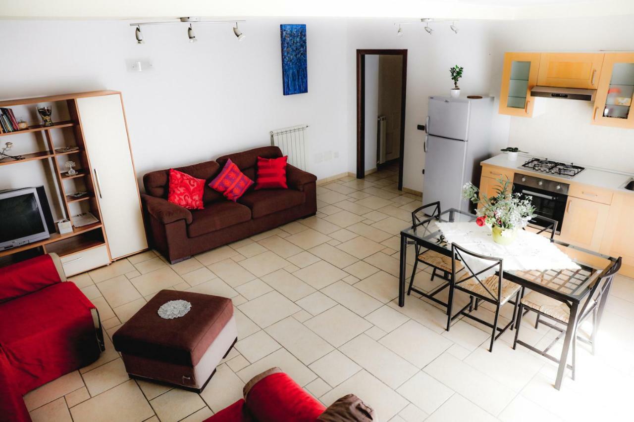 Bed and Breakfast Spicchi Di Sole à Naples Extérieur photo