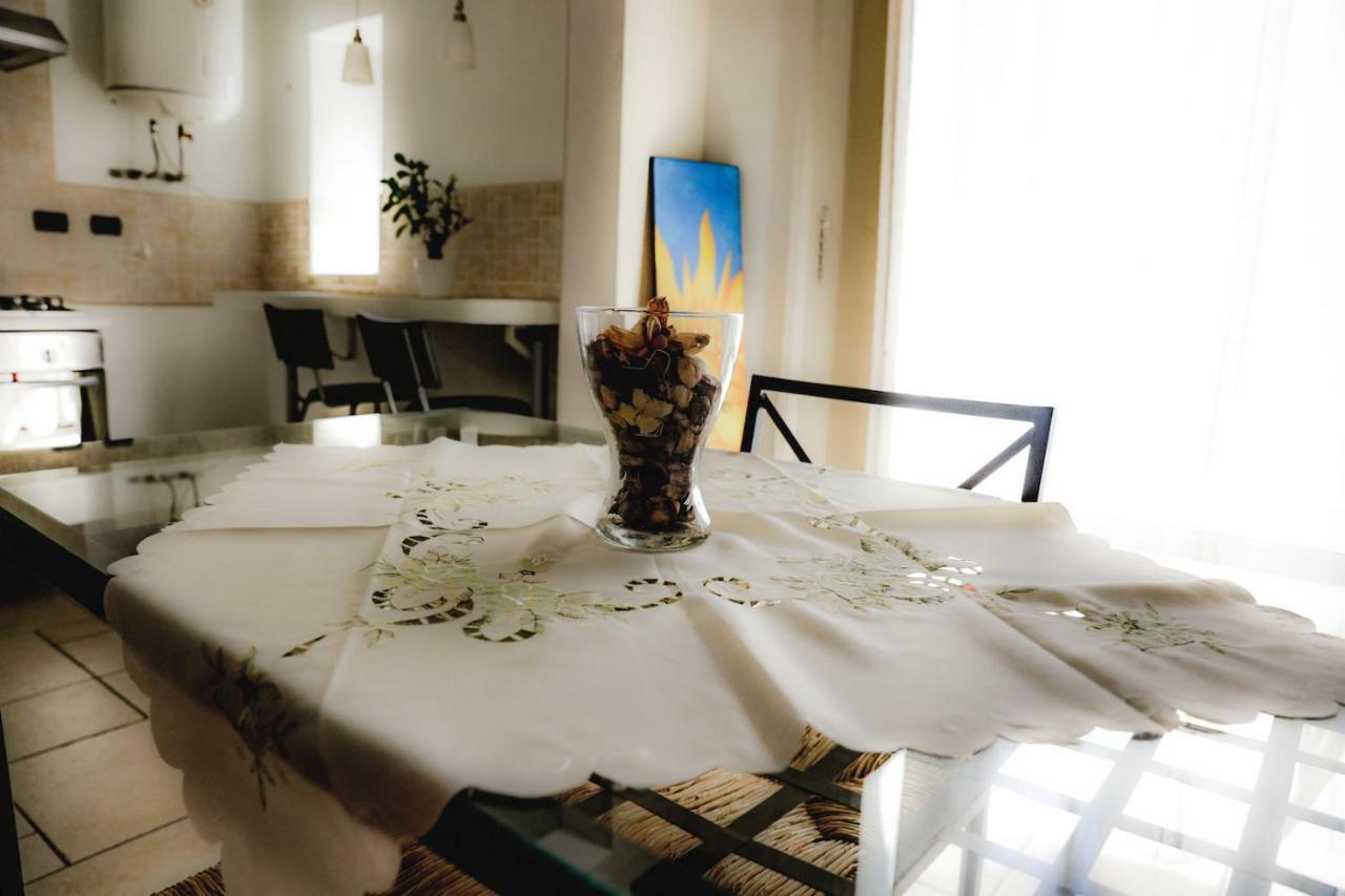 Bed and Breakfast Spicchi Di Sole à Naples Extérieur photo