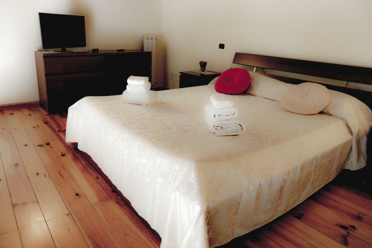 Bed and Breakfast Spicchi Di Sole à Naples Extérieur photo